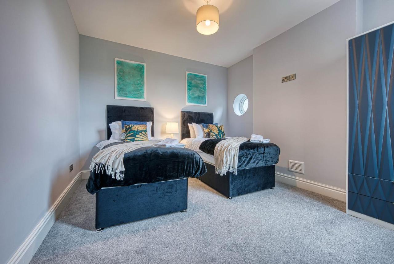Spacious Nottingham Abode - Sleeps 16 外观 照片